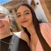 Soy una chica educada, alegre, con ganas de enseñar… Daré clases a niños de 0 a 3 años.